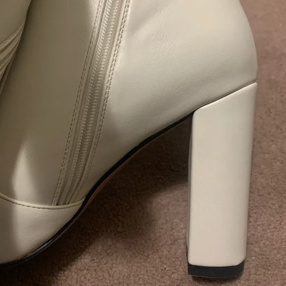 NEW THIGH HIGH BOOTS - Picture 9 of 11